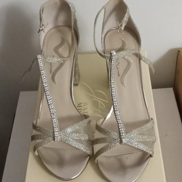 Nina Shoes Haviva1 Latte Dreamla sparkly 3” chunky gold heels w/T strap EUC sz 9 - Picture 2 of 5